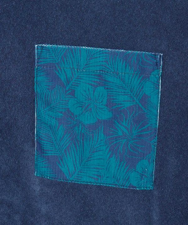 Hawaiian Pocket Men T-Shirt by Kahiko - Ametsuchi