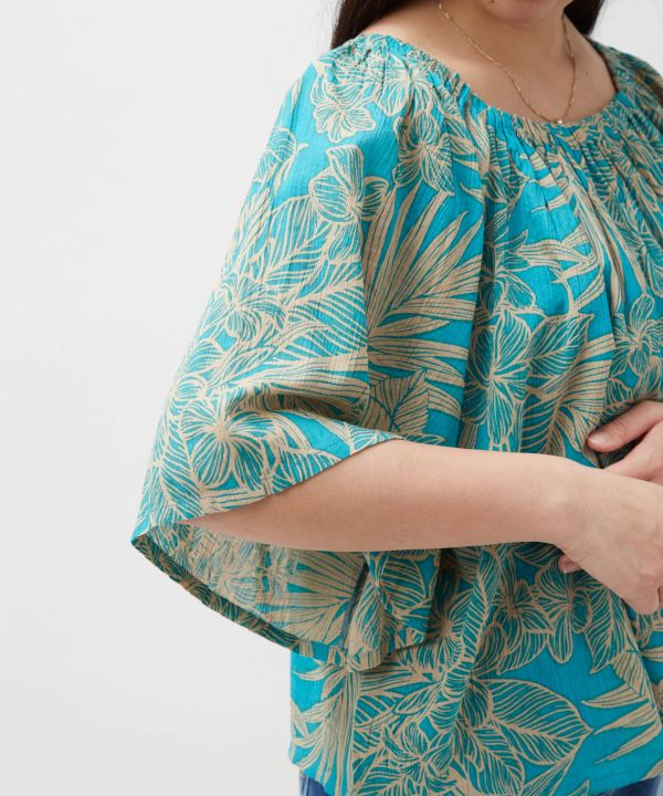 Botanical Hawaiian Resort Top by Kahiko - Ametsuchi