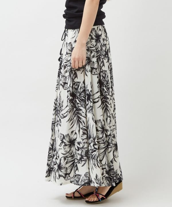 Botanical Hawaiian Resort Skirt by Kahiko - Ametsuchi