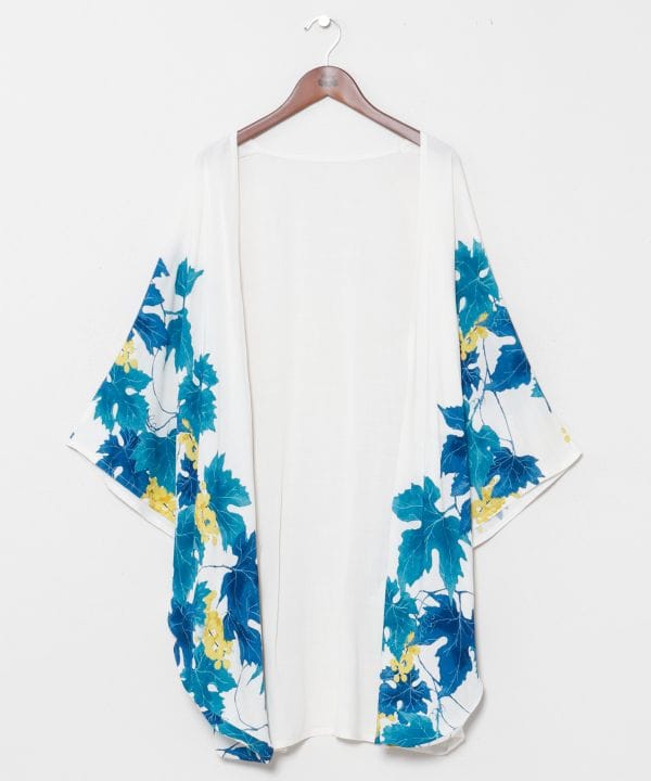 Haori im Furisode-Stil mit Weinrebenmuster von Grapevine Kaya - Ametsuchi