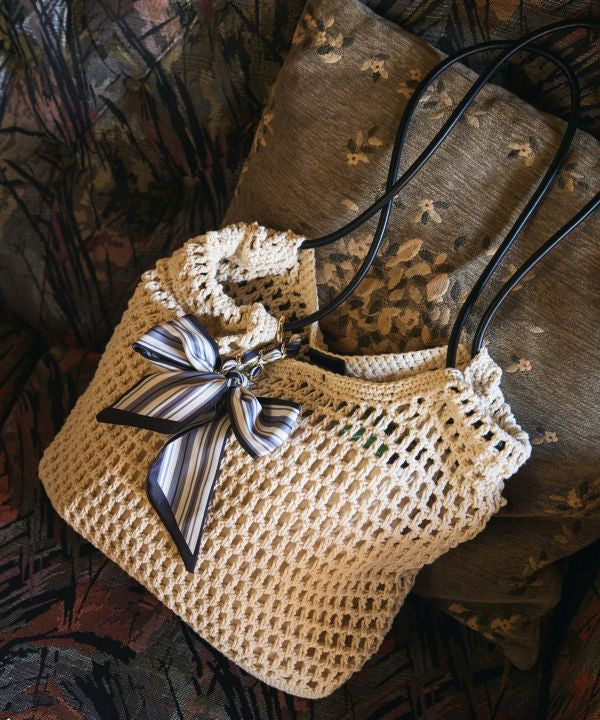 Crochet Handbag with Drawstring Pouch by 欧州航路 - Ametsuchi