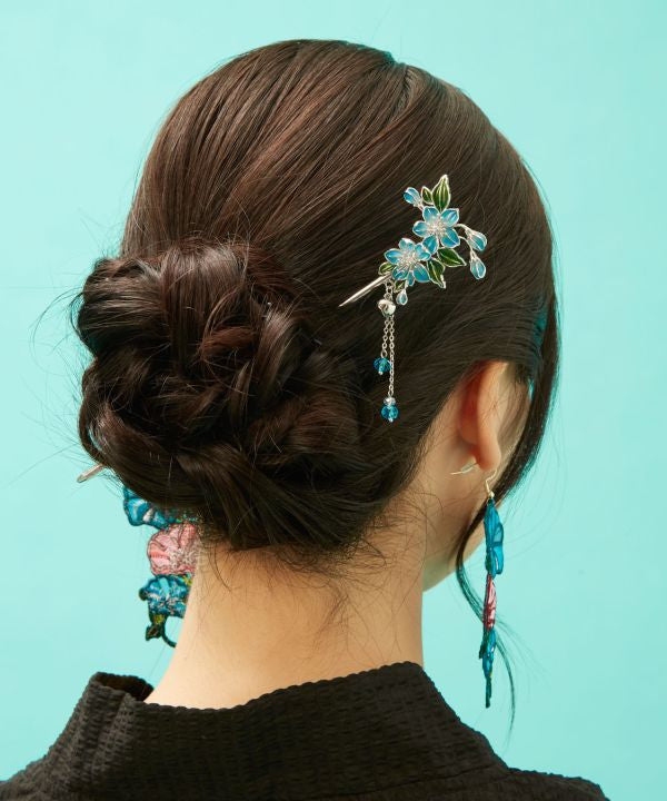 Sakura Kanzashi Hairpin by Kaya - Ametsuchi