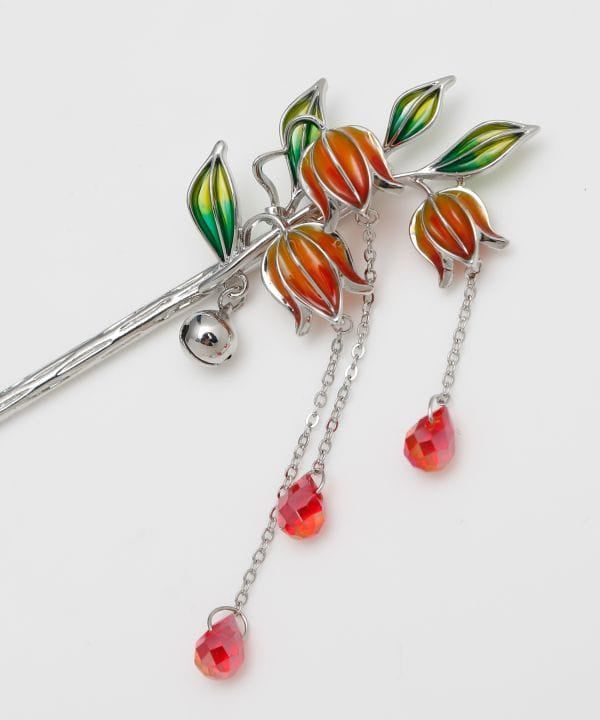 Lily Kanzashi Hairpin by Kaya - Ametsuchi