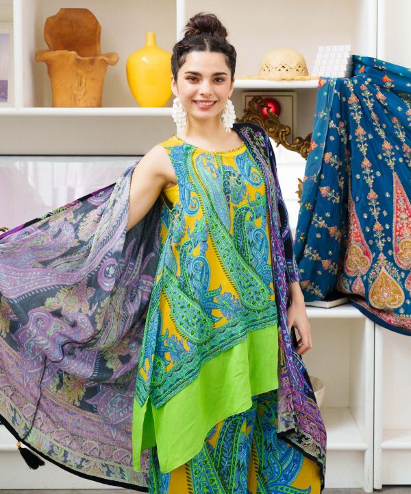 Asymmetrical Paisley Bicolor Tank by AMINA - Ametsuchi