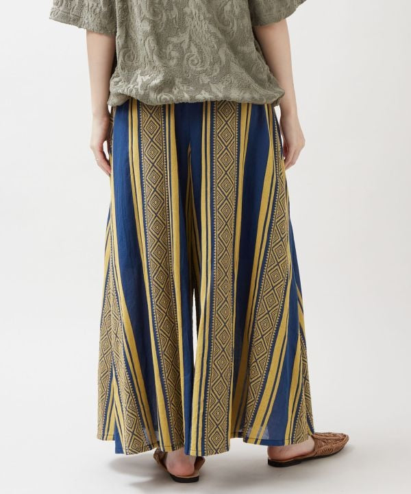 Geometric Stripe Relax Pants by AMINA - Ametsuchi