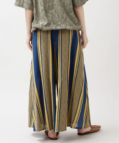Geometric Stripe Relax Pants by AMINA - Ametsuchi