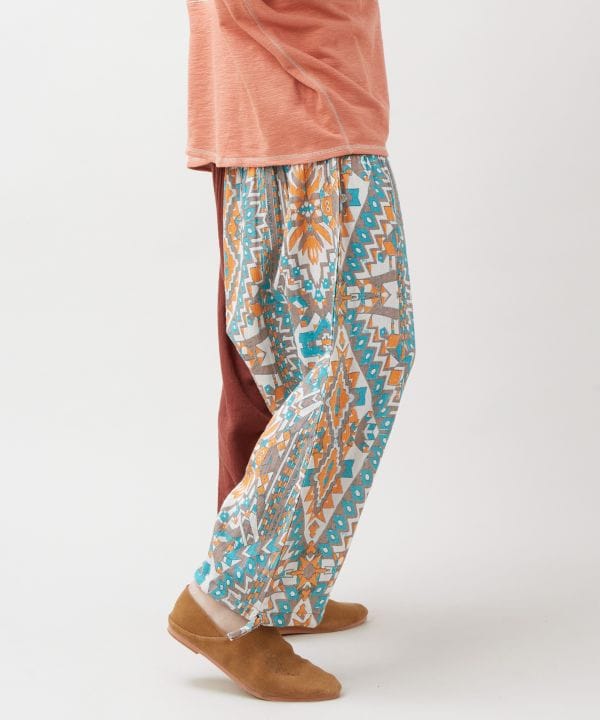 Geometric Pattern Harem Pants by AMINA - Ametsuchi