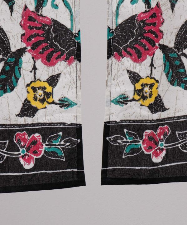 Indonesian Batik Noren Curtain by AMINA - Ametsuchi
