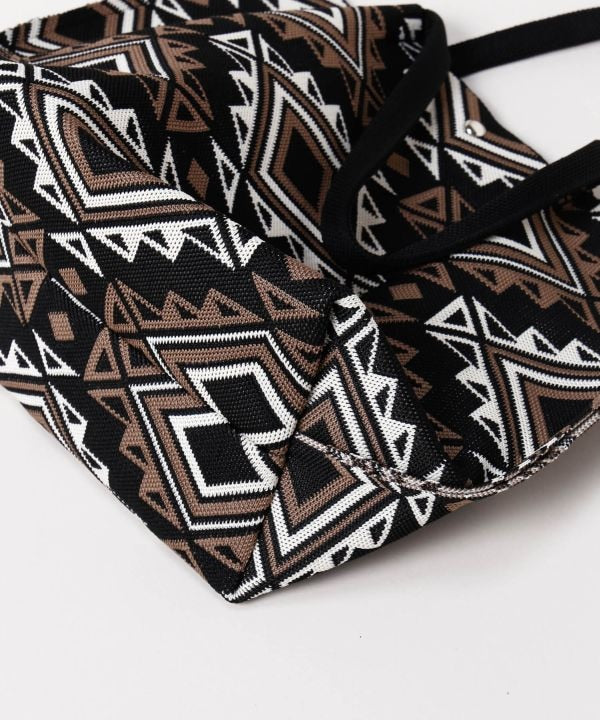 Geometric Print Tote Bag by AMINA - Ametsuchi