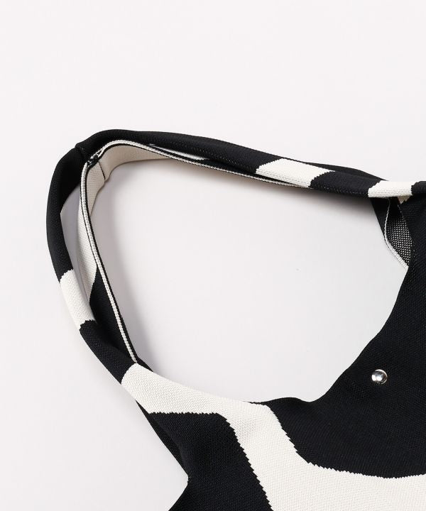 Curved Pattern Tote Bag by AMINA - Ametsuchi