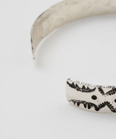 Geometric Pattern Engraved Bangle