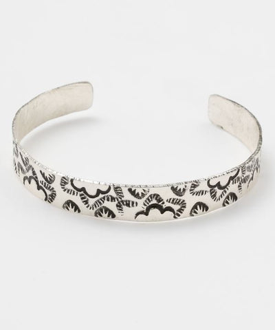 Geometric Pattern Engraved Bangle
