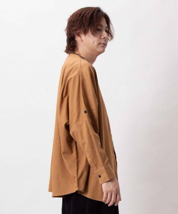 Free Traveler Paisley Embroidered Shirt by AMINA - Ametsuchi