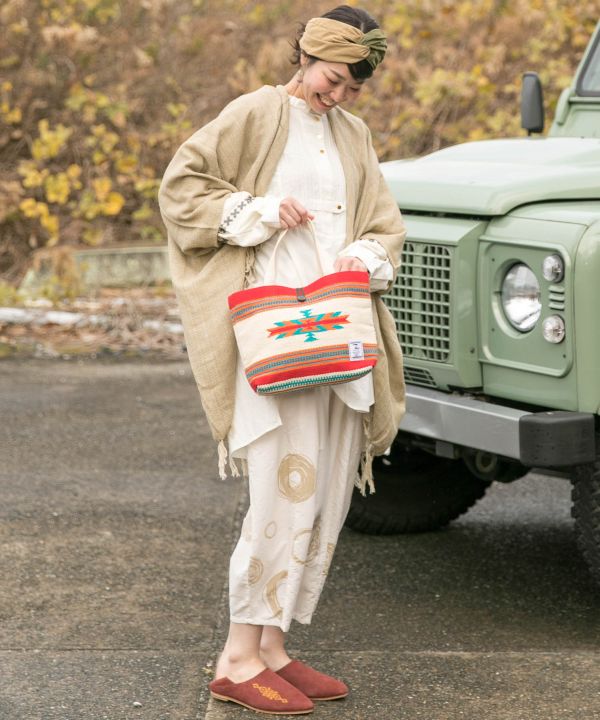 Geometric Pattern Handbag by AMINA - Ametsuchi