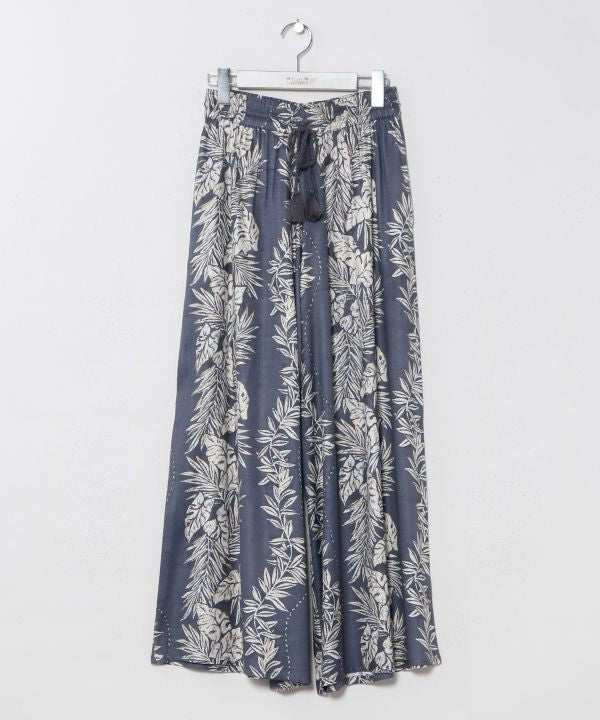 Lei Print Wide Leg Pants