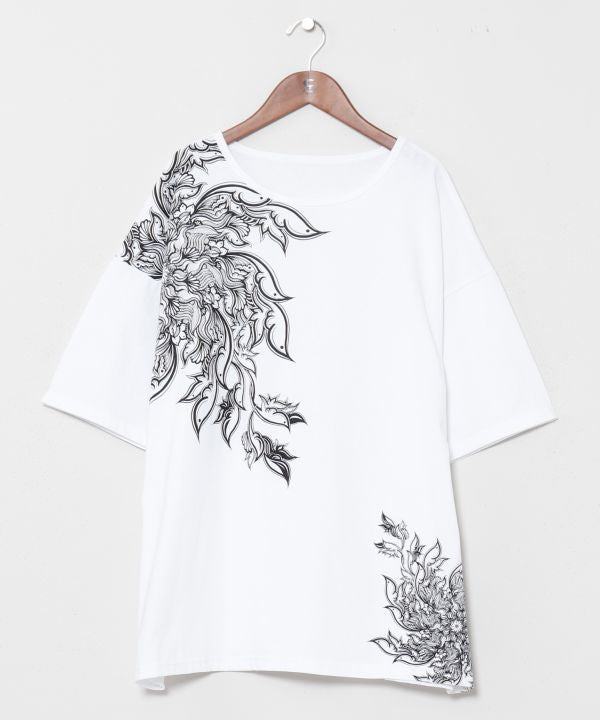 AMINA x VORRUK Asymmetrical Print T-Shirt by AMINA - Ametsuchi