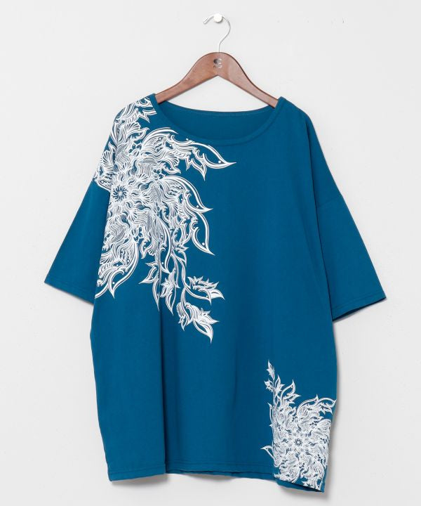 AMINA x VORRUK Asymmetrical Print T-Shirt