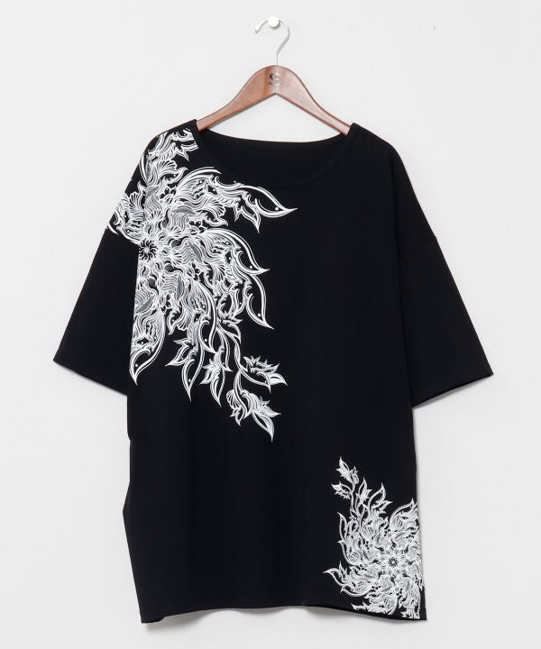 AMINA x VORRUK Asymmetrical Print T-Shirt by AMINA - Ametsuchi