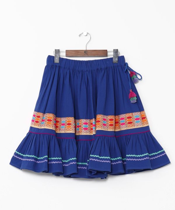 Falda midi con volantes vibrantes