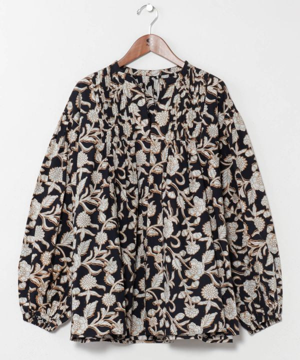 Indian Block Print Pattern Pintuck Top by AMINA - Ametsuchi