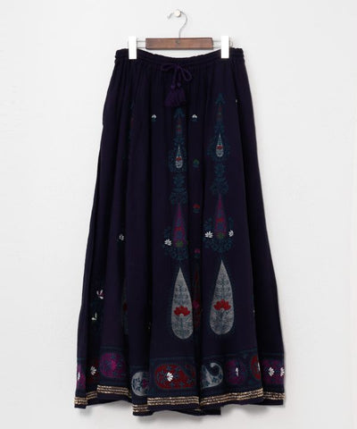 Embroidered Lehenga Skirt Skirts by AMINA - Ametsuchi