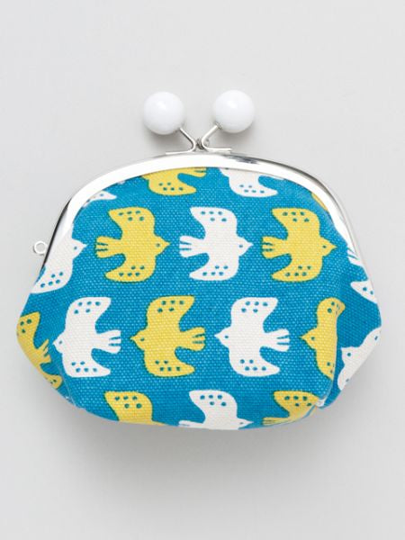 Retro Eastern Europe Motif GAMAGUCHI Clasp Pouch