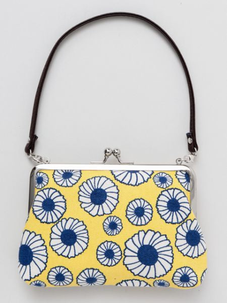 Retro Eastern Europe Motif GAMAGUCHI Clasp Bag