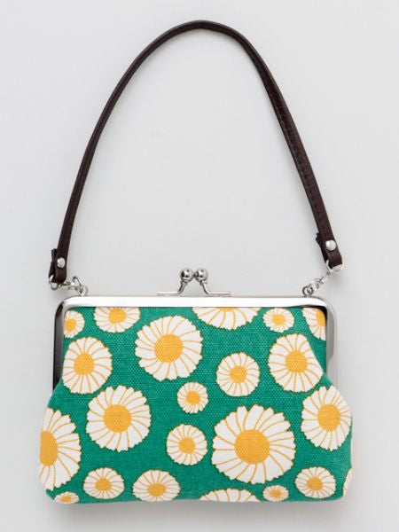 Retro Eastern Europe Motif GAMAGUCHI Clasp Bag