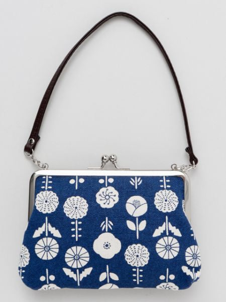 Retro Eastern Europe Motif GAMAGUCHI Clasp Bag