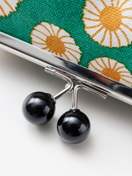 Retro Eastern Europe Motif GAMAGUCHI Clasp Pouch