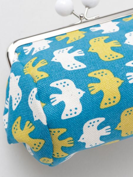 Retro Eastern Europe Motif GAMAGUCHI Clasp Pouch