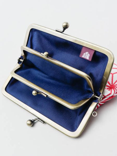 Japanese Traditional Crest Matelasse GAMAGUCHI Clutch Purse