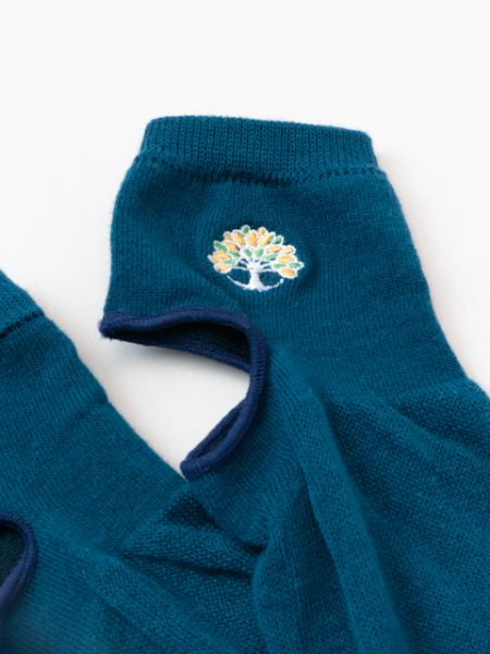 Embroidered Yoga Leg Covers by AMINA - Ametsuchi