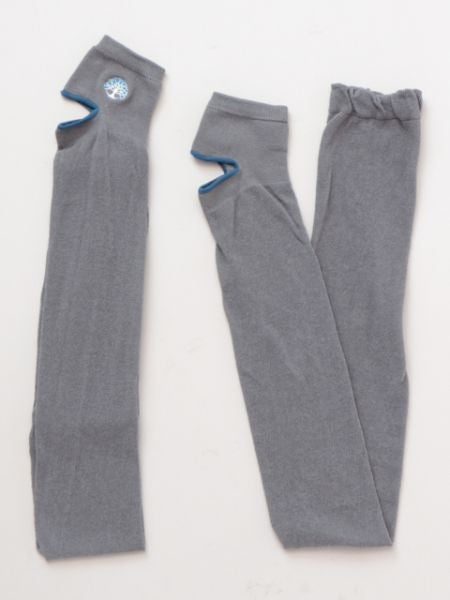 Embroidered Yoga Leg Covers by AMINA - Ametsuchi