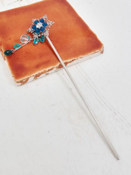 Openwork Flower Hair Stick