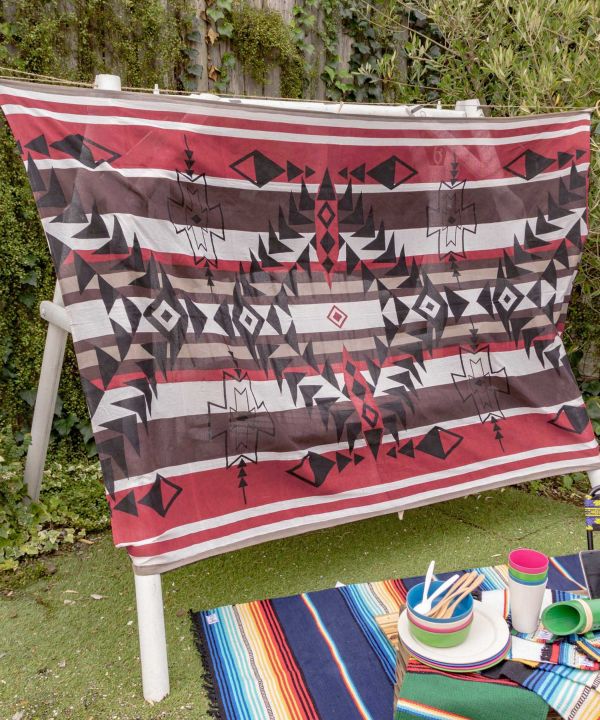 Geometric Pattern Decorative Cloth