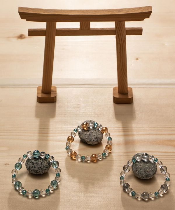 KAGOME - Silver Aura Bracelet Bangles & Bracelets by 岩座 - Ametsuchi