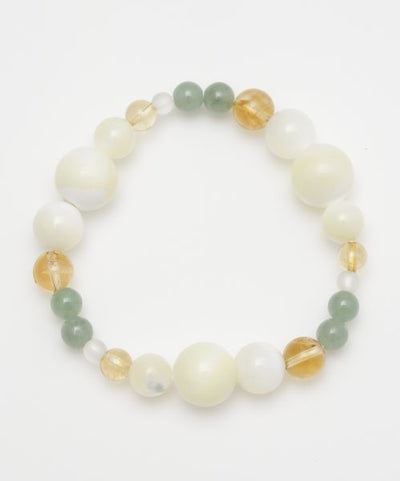 SHAKUYAKU - Mother of Pearl Bracelet