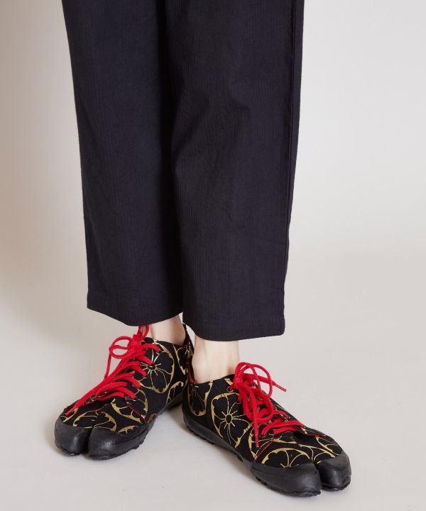 JIKA-TABI Shoes - KIN-HANABISHI