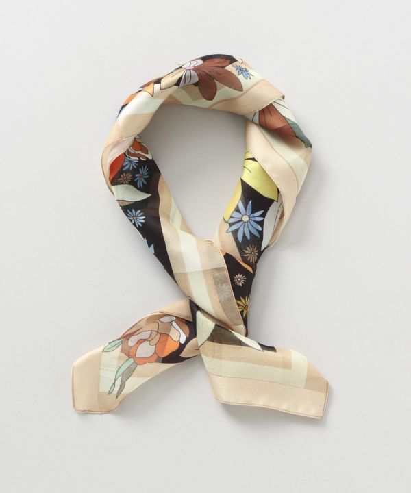 Retro Flower Scarf