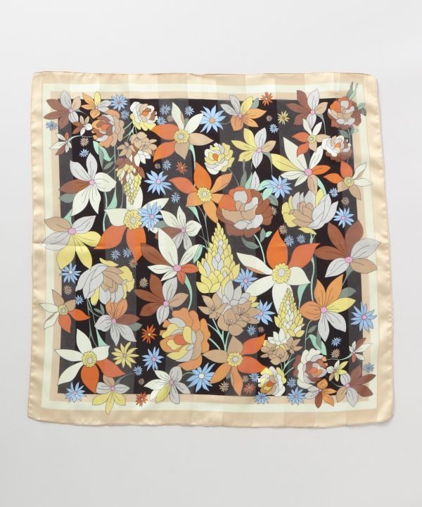 Retro Flower Scarf