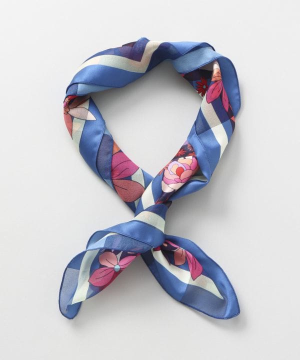 Retro Flower Scarf