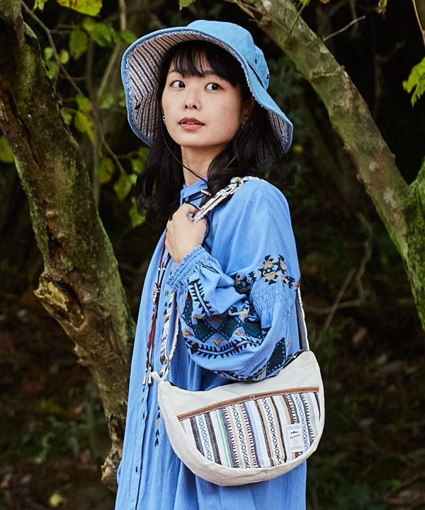 PAHAR Himalaya Crescent Shoulder Bag