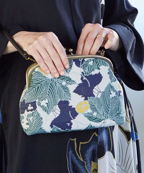 Summer Breeze GAMAGUCHI Clasp Handbag