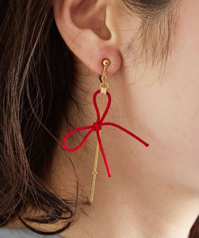 ENISHI - Magical Red Knot Clip Earrings