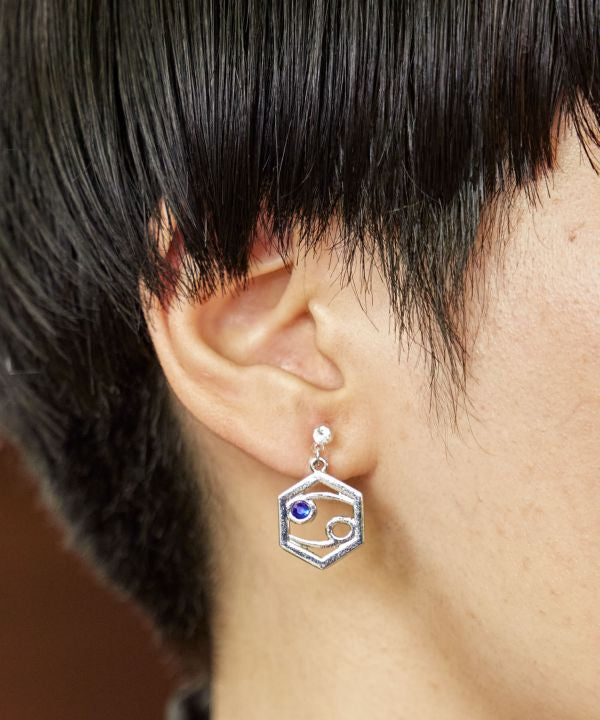 HOSHI SHIRUBE - Star Sign Clip Earrings