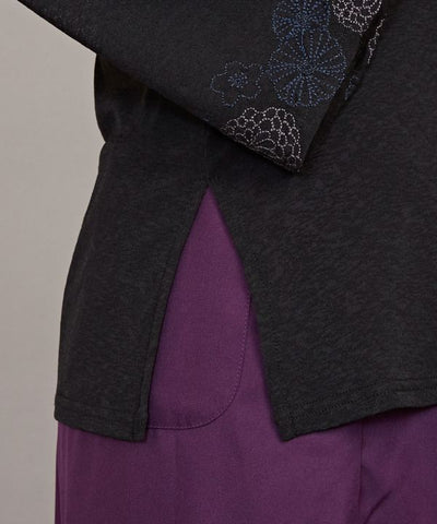 Kimono-like Neckline NAKAGI Top