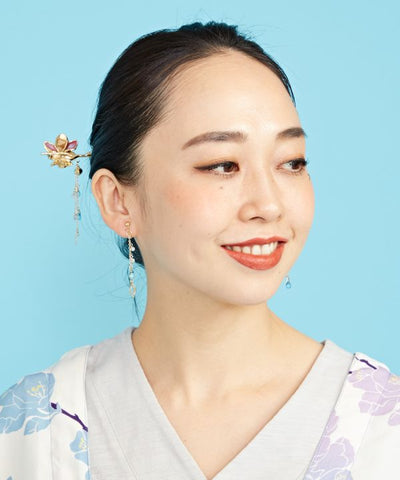 HANA-YUBI Clip Earrings