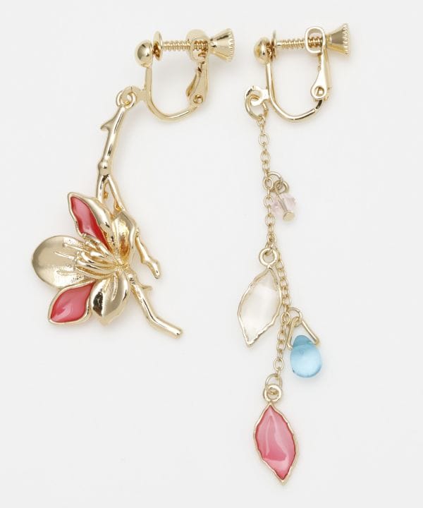 HANA-YUBI Clip Earrings