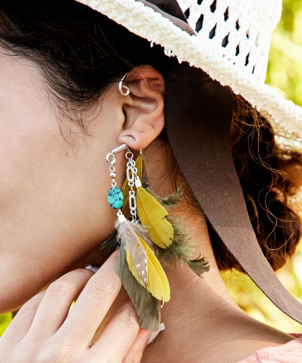 Wendy Feather Earhook